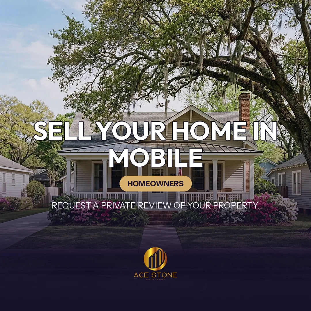 Residential streetscape representing single-family housing in Mobile, Alabama.